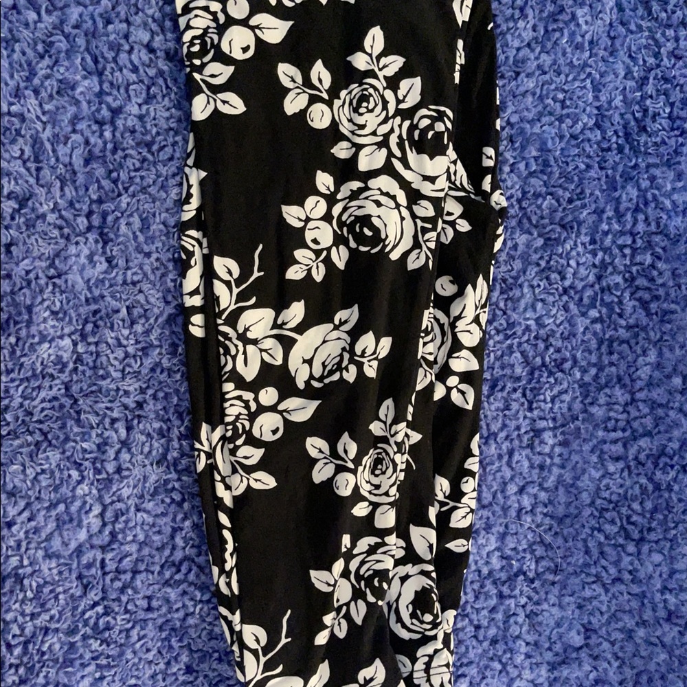 NWT Buttery Soft One Size Leggings - Picture 16 of 16